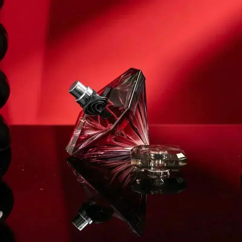 تفاصيل زجاجة عطر إيليجانت الغامض الفاخرة - Details of the luxurious Elegant Mysterious perfume bottle