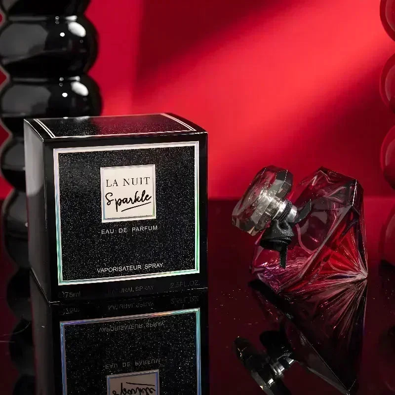 زجاجة عطر بتصميم زجاجي فاخر وجذاب - Luxury glass perfume bottle with attractive design